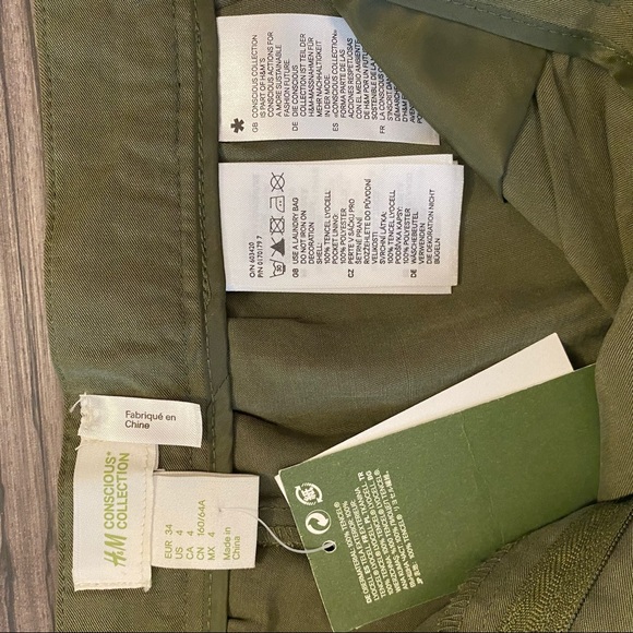 NWT - H&M - Embellished Shorts - Picture 6 of 7